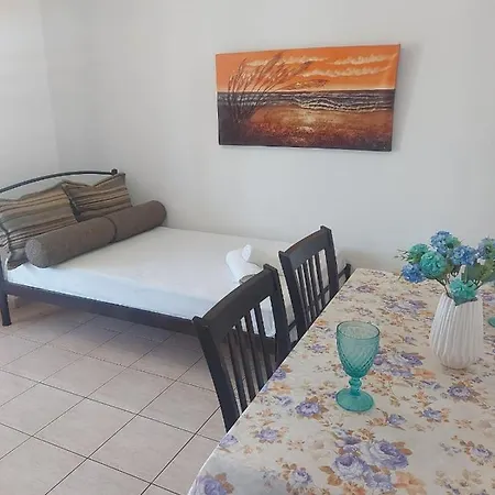 Kostas Apartment *